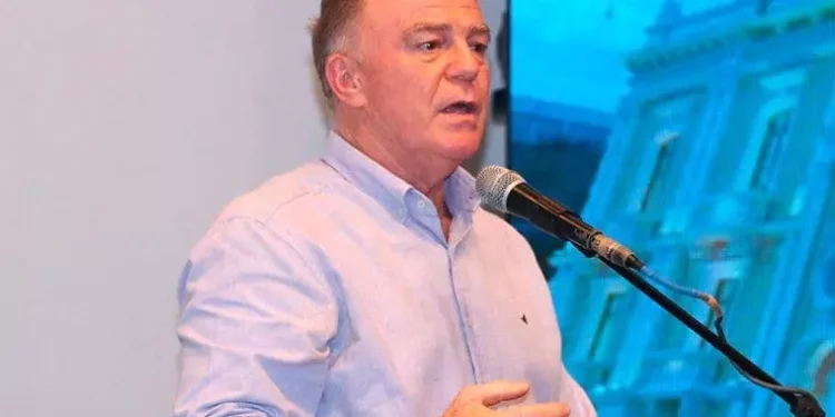 Renato Casagrande e o Bonde da História: O Último Suspiro da Esquerda Democrática?